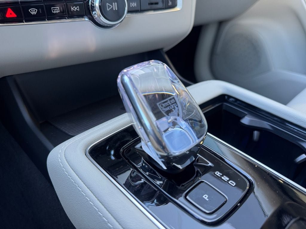 New 2026 Volvo XC90 B6 Ultra w/ Protection Package AWD/4WD image 18