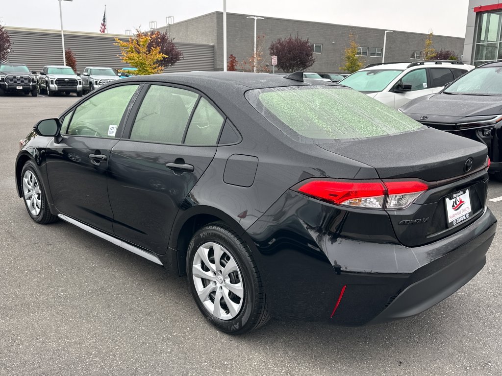 New 2027 Toyota Corolla LE FWD image 3