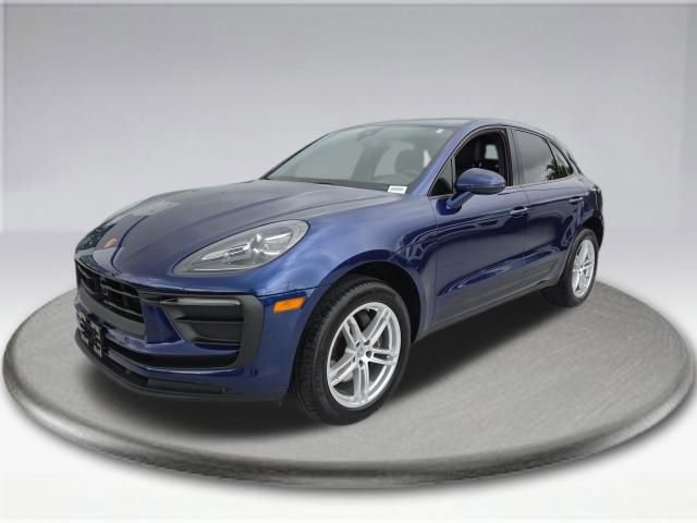Used 2024 Porsche Macan image 19