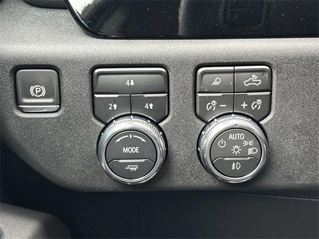 New 2025 GMC Sierra 2500 SLE w/ SLE Value Package; image 15