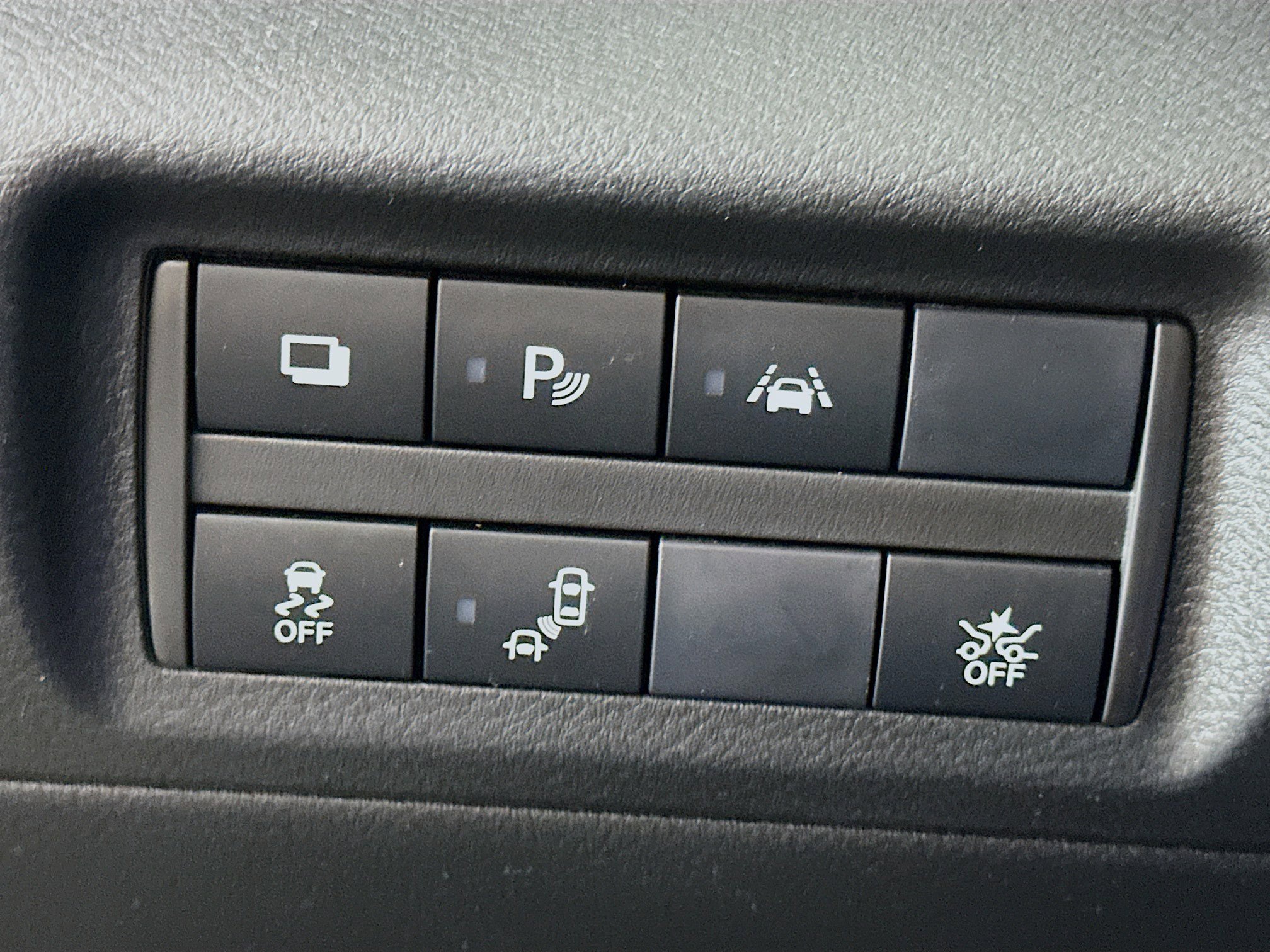 Used 2024 Nissan Kicks S image 16