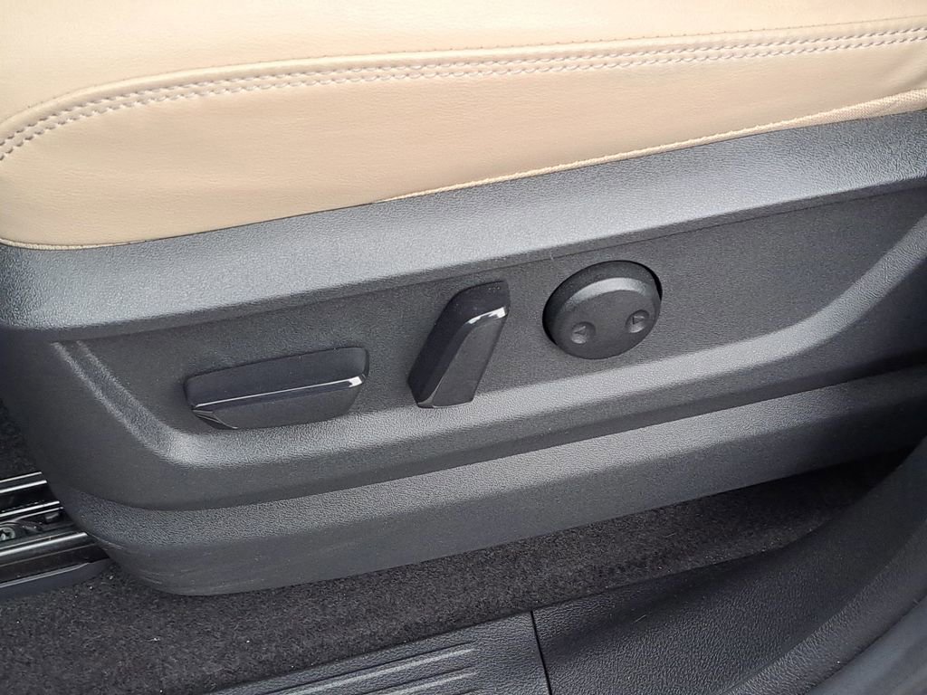 Certified 2025 INFINITI QX80 Pure w/ Cargo Package image 23