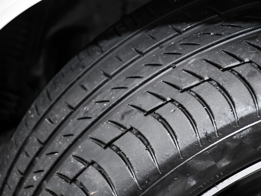 Used 2022 BMW X6 M50i w/ Executive Package AWD/4WD image 99