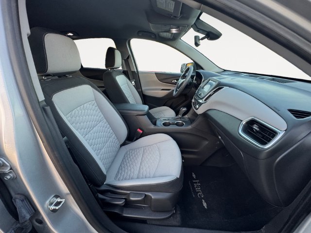 Used 2021 Chevrolet Equinox LS w/ LS Convenience Package FWD image 14