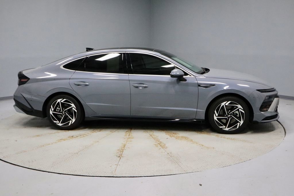 Certified 2024 Hyundai Sonata SEL w/ Convenience Package image 6