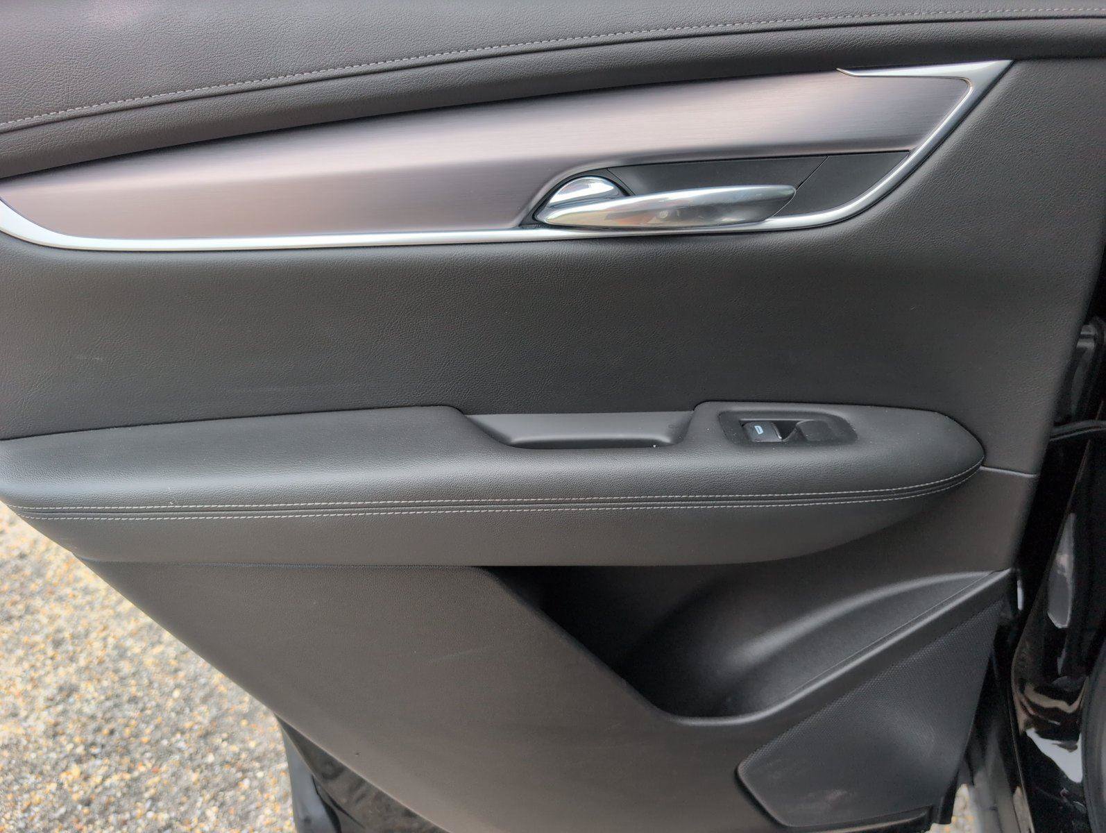 Certified 2024 Cadillac XT6 Luxury FWD image 38