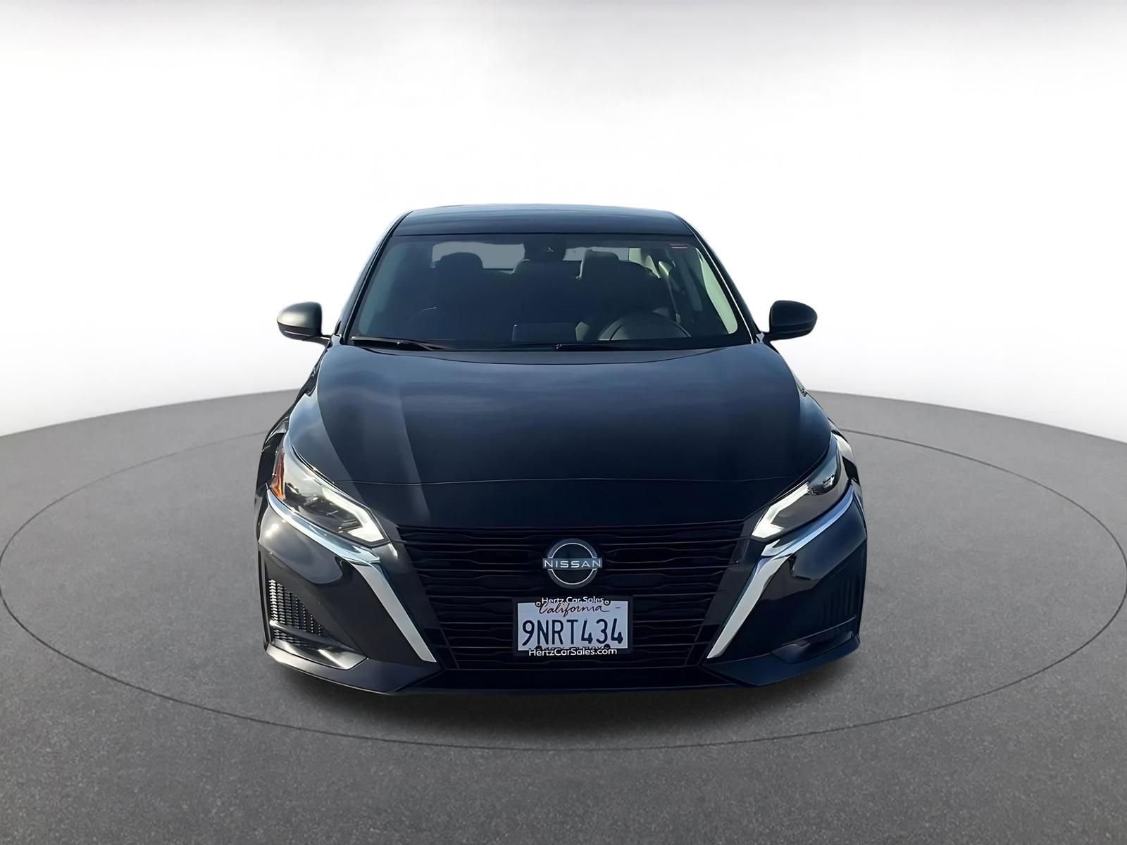 Used 2025 Nissan Altima 2.5 SV image 4