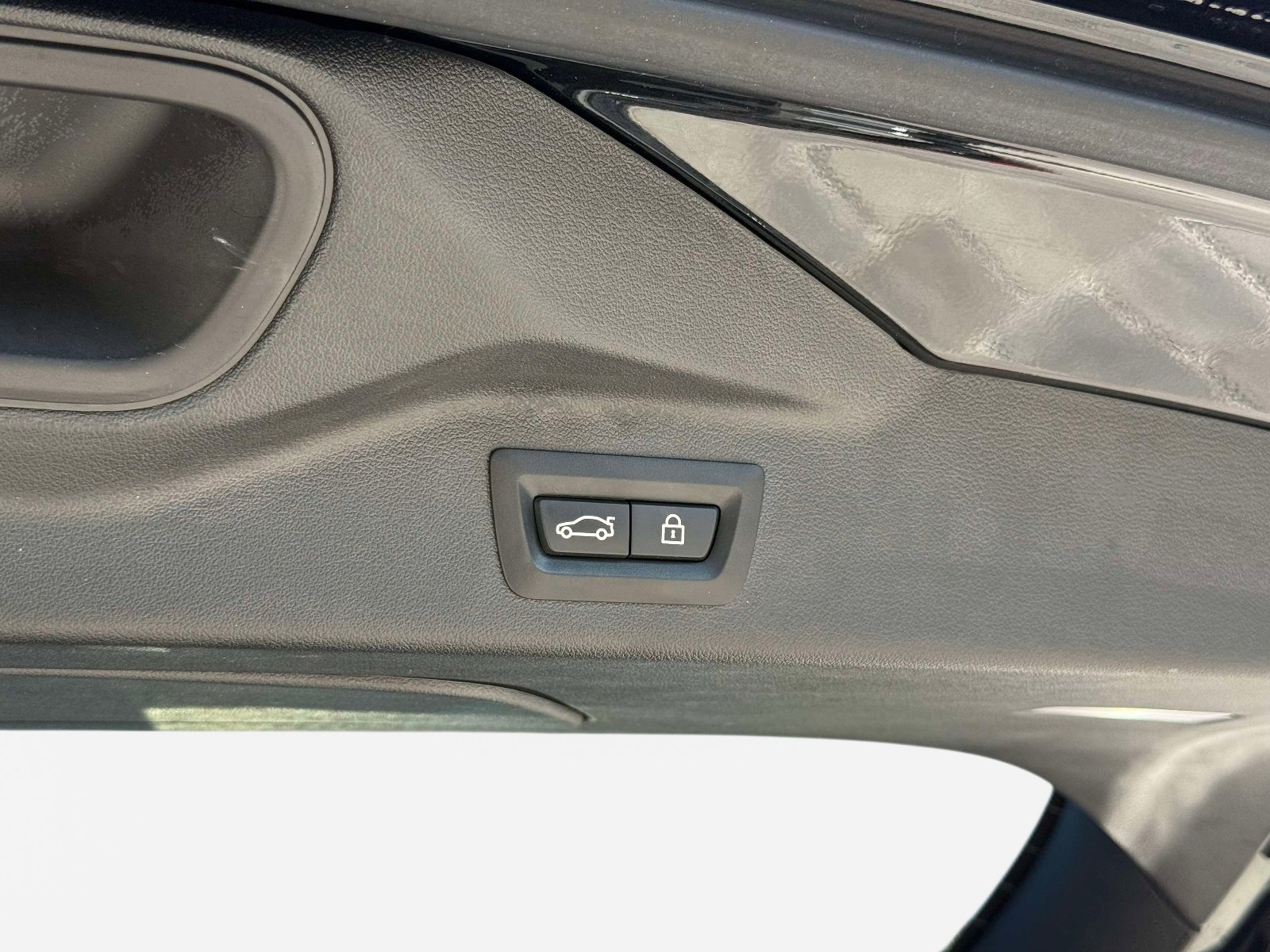 Used 2021 BMW X7 xDrive40i w/ M Sport Package image 21