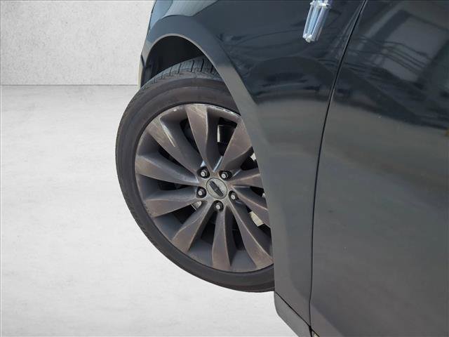 Used 2016 Lincoln MKS FWD image 10