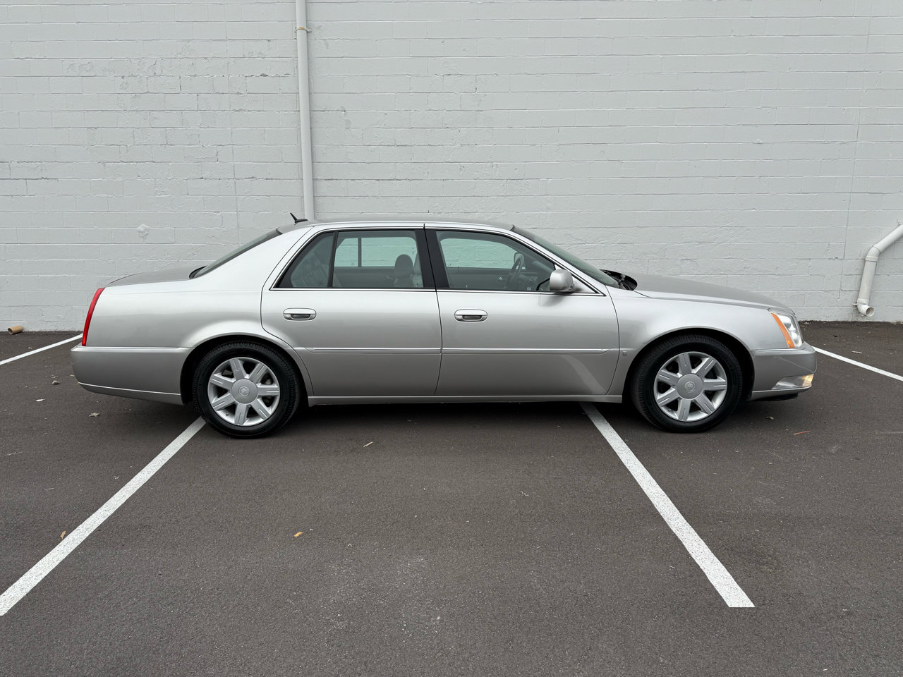 Used 2006 Cadillac DTS image 7