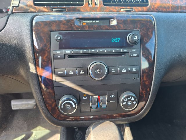 Used 2012 Chevrolet Impala LT FWD image 18