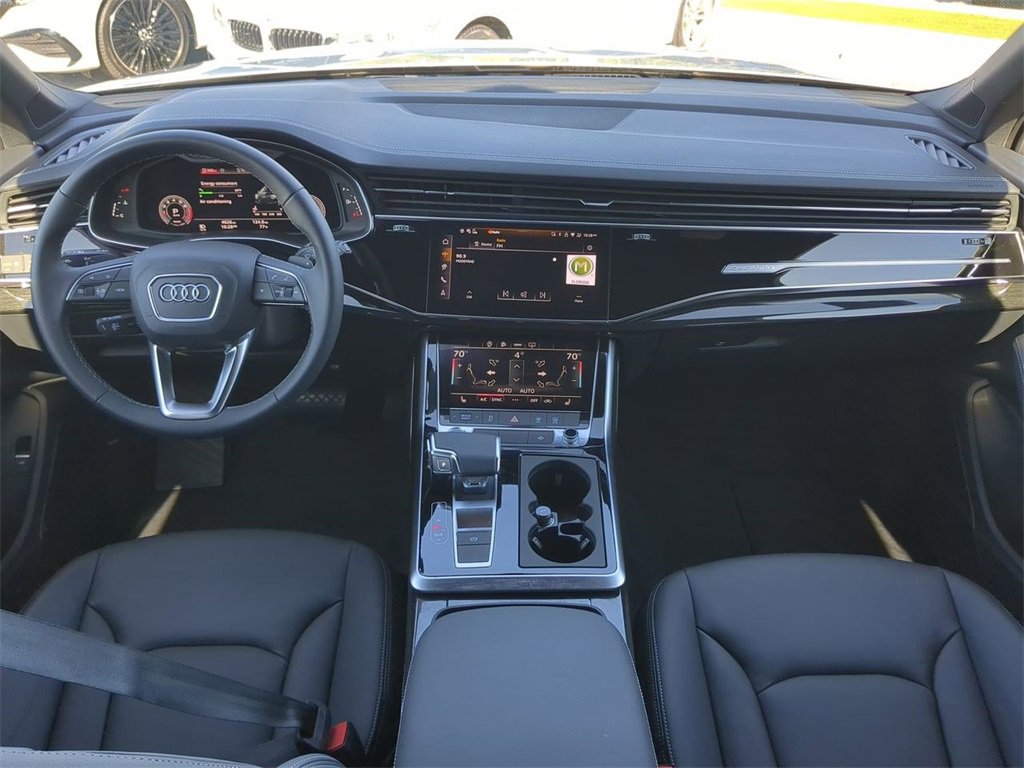 Used 2025 Audi Q7 3.0T Premium Plus image 16