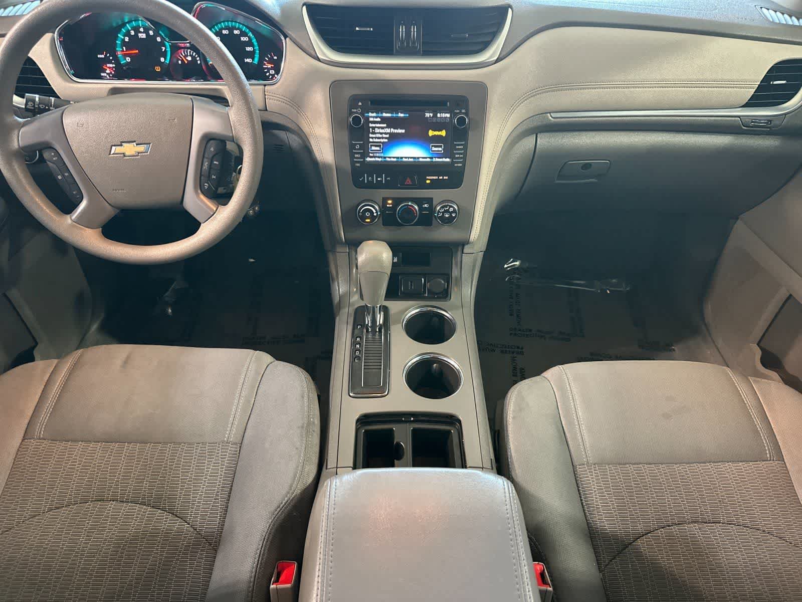 Used 2017 Chevrolet Traverse LS FWD image 4