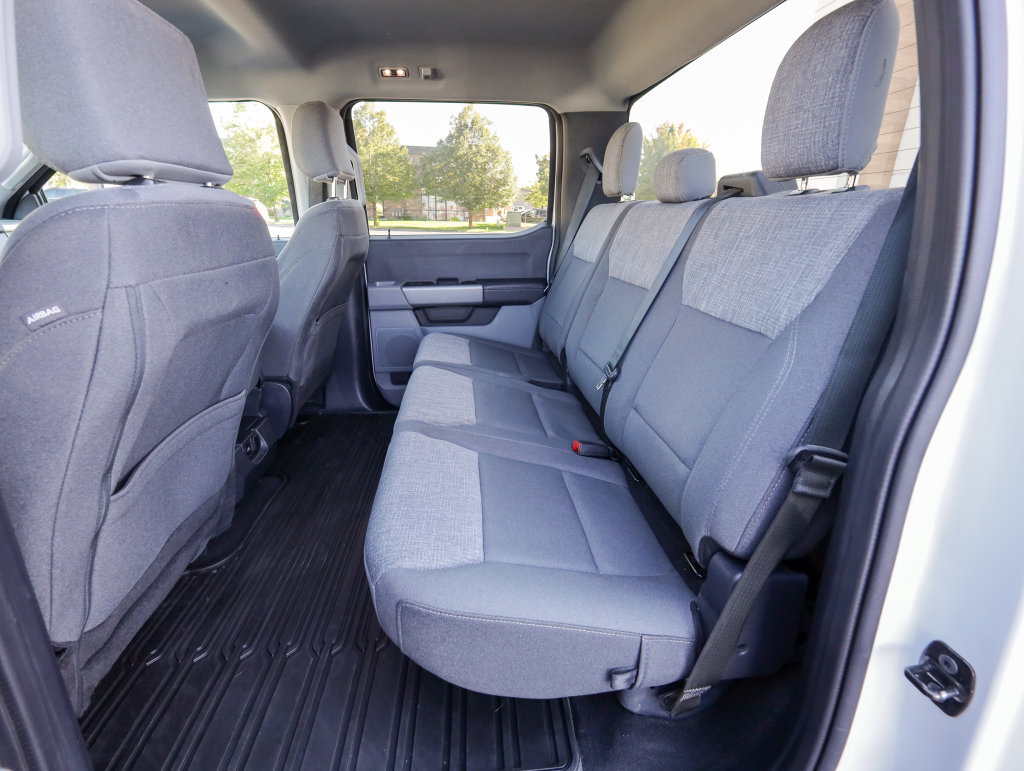 Used 2024 Ford F250 XLT w/ FX4 Off-Road Package AWD/4WD image 30