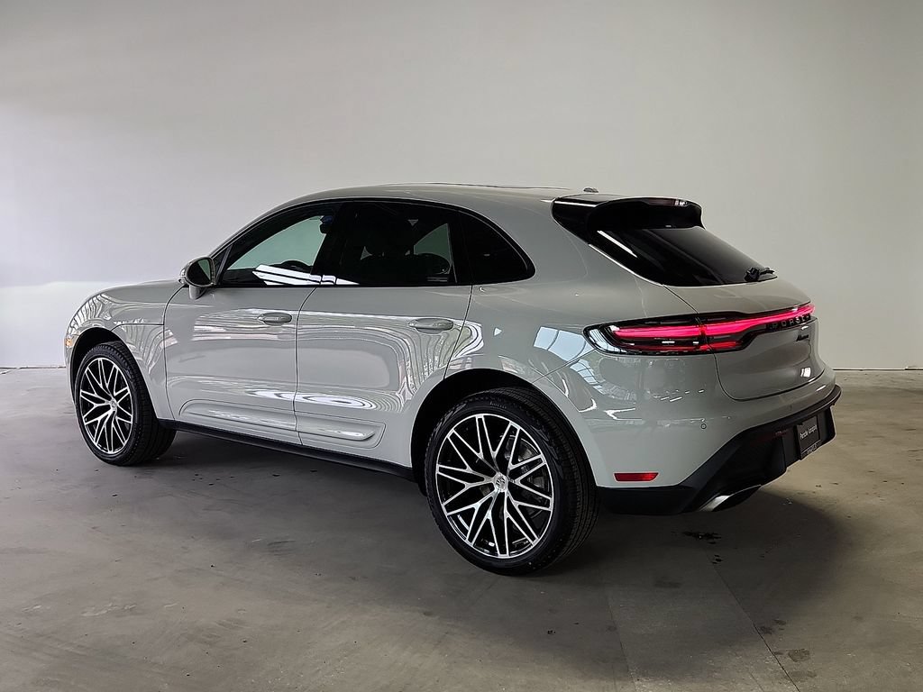 New 2026 Porsche Macan AWD/4WD image 3