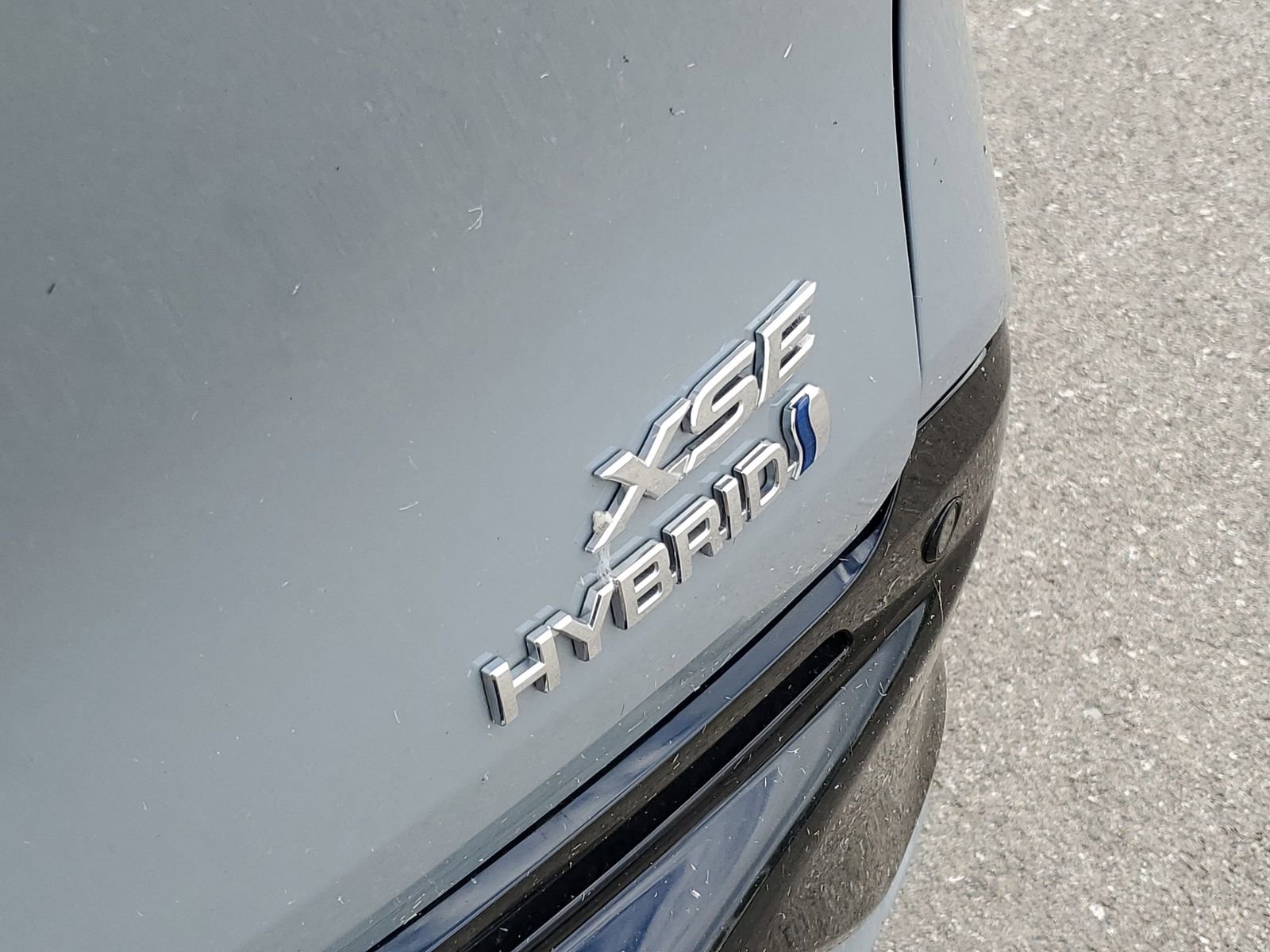 Used 2024 Toyota Sienna XSE image 8