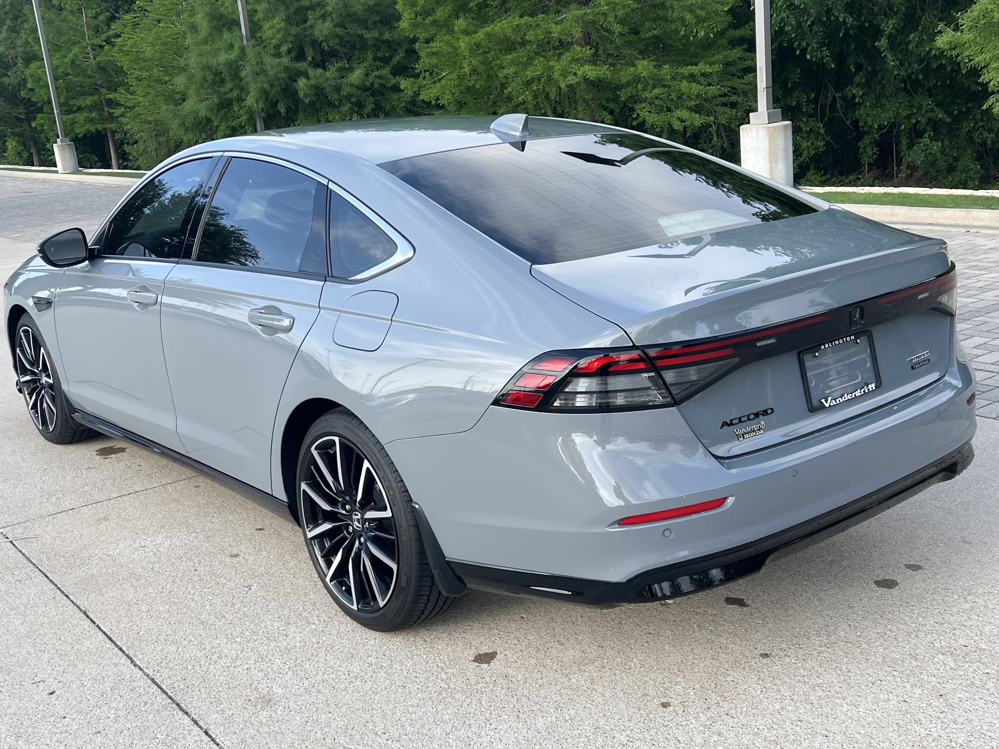 Used 2025 Honda Accord Touring image 8