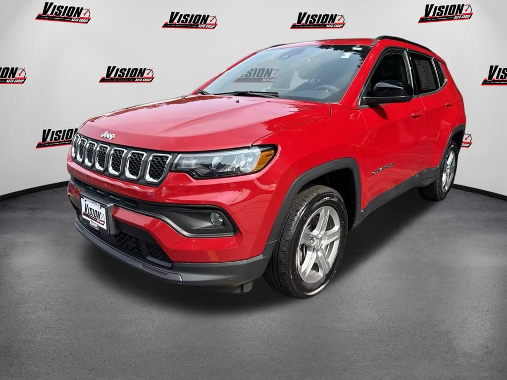 Used 2023 Jeep Compass Latitude w/ Convenience Group