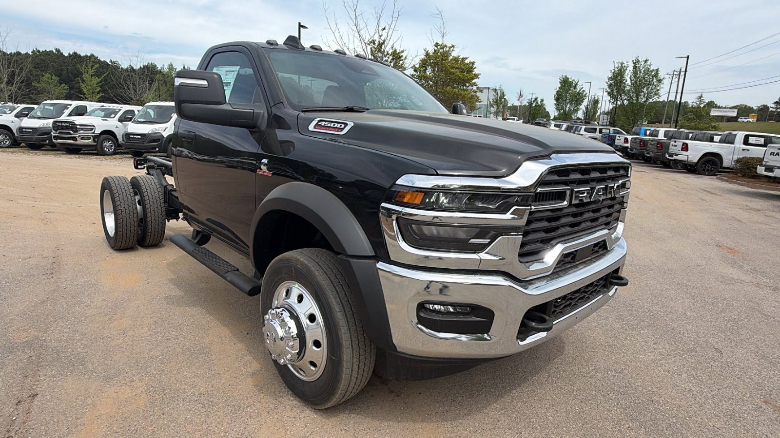 New 2026 RAM 4500 Tradesman w/ Chrome Appearance Group AWD/4WD image 5