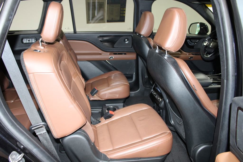 Used 2022 Lincoln Aviator Reserve w/ Equipment Group 201A AWD/4WD image 33