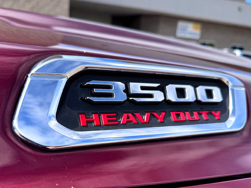 Used 2022 RAM 3500 Laramie AWD/4WD image 11