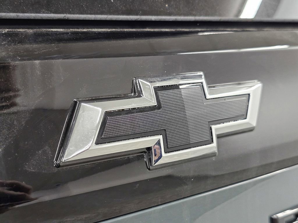 New 2026 Chevrolet Suburban RST w/ RST Capability Package image 24