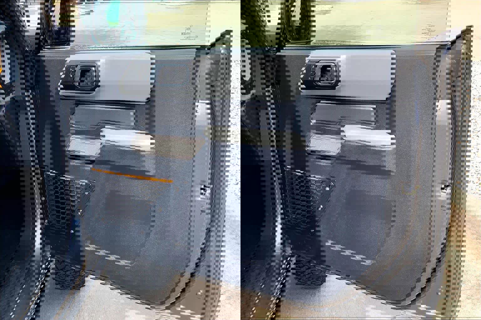 Used 2023 Ford Bronco Badlands image 20