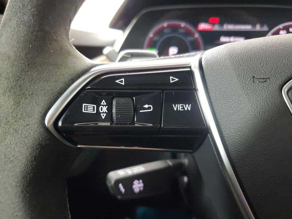 Used 2024 Audi e-tron GT Premium Plus image 24