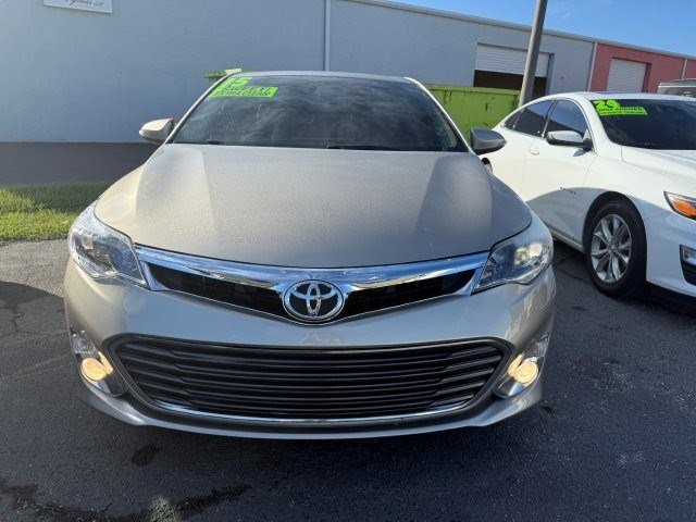 Used 2015 Toyota Avalon Limited image 2