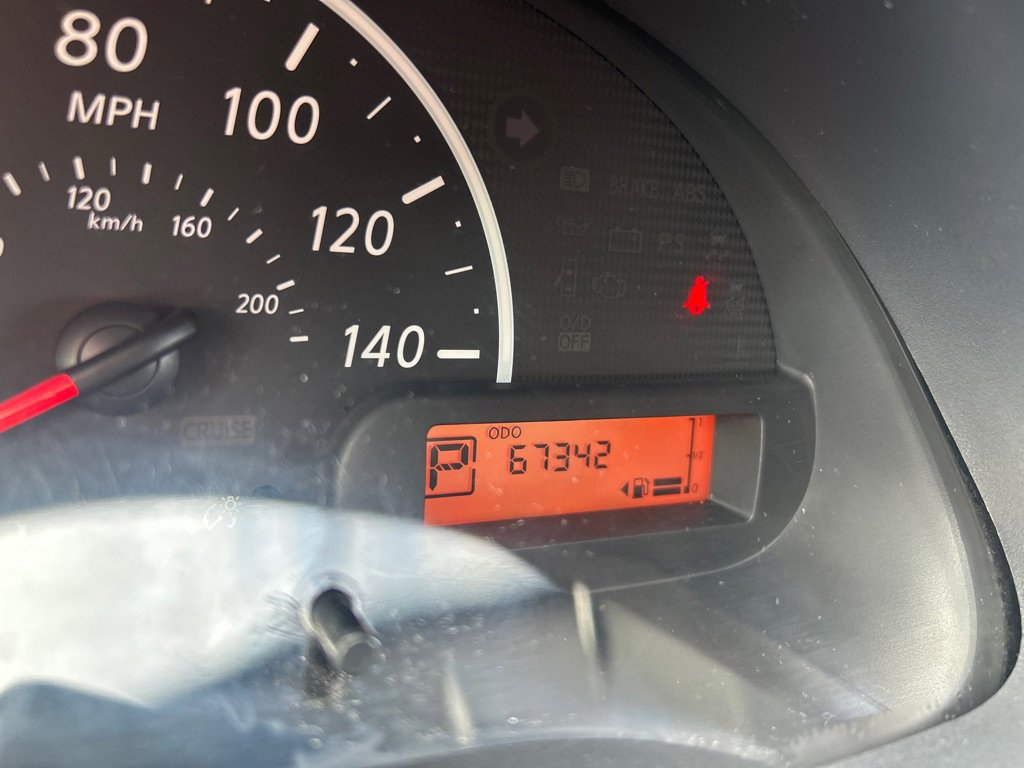 Used 2012 Nissan Versa S w/ Cruise Control Pkg image 14