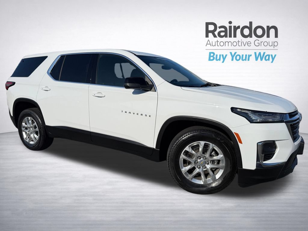 Used 2022 Chevrolet Traverse LS