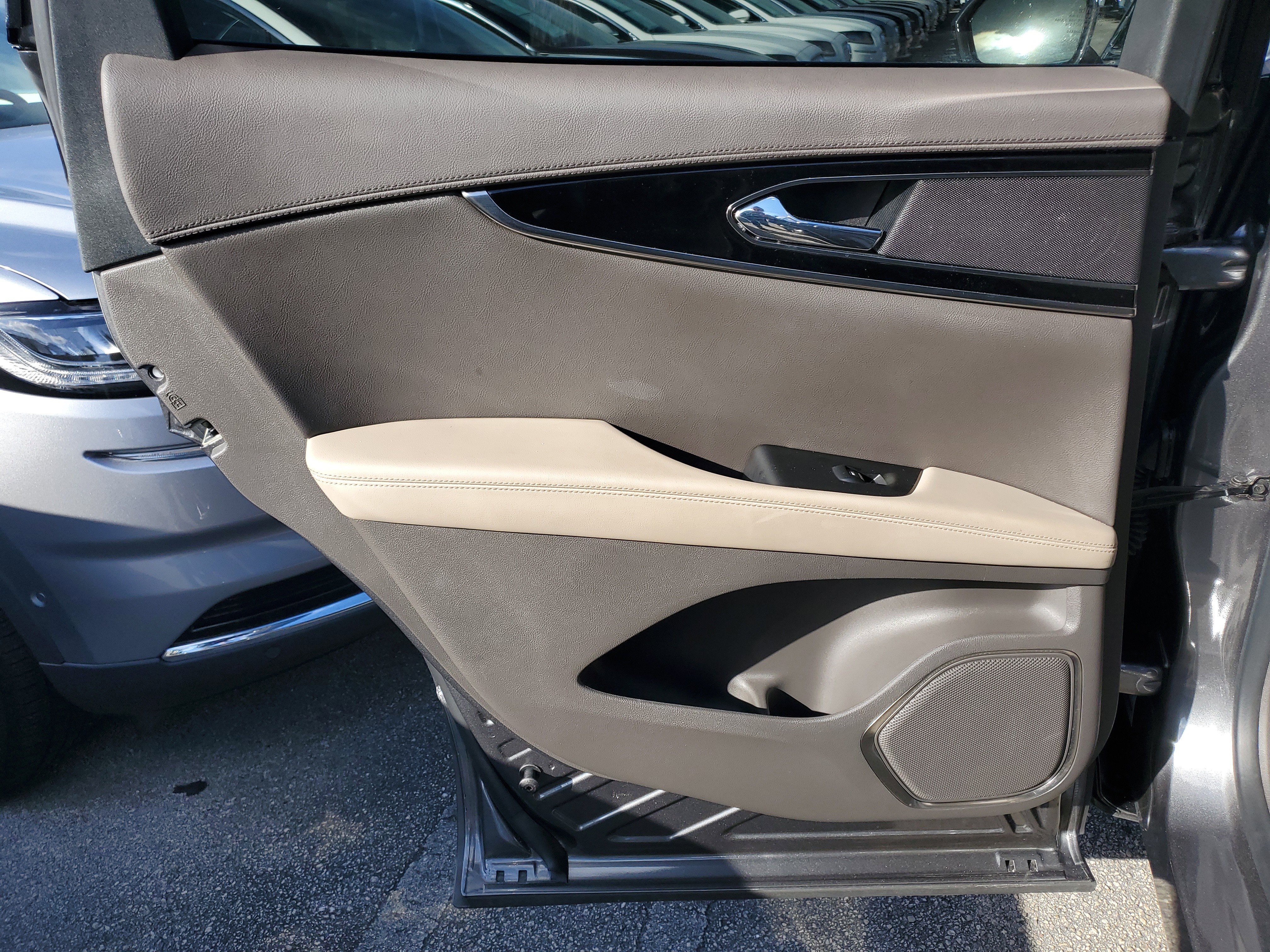 Certified 2022 Lincoln Nautilus FWD image 12