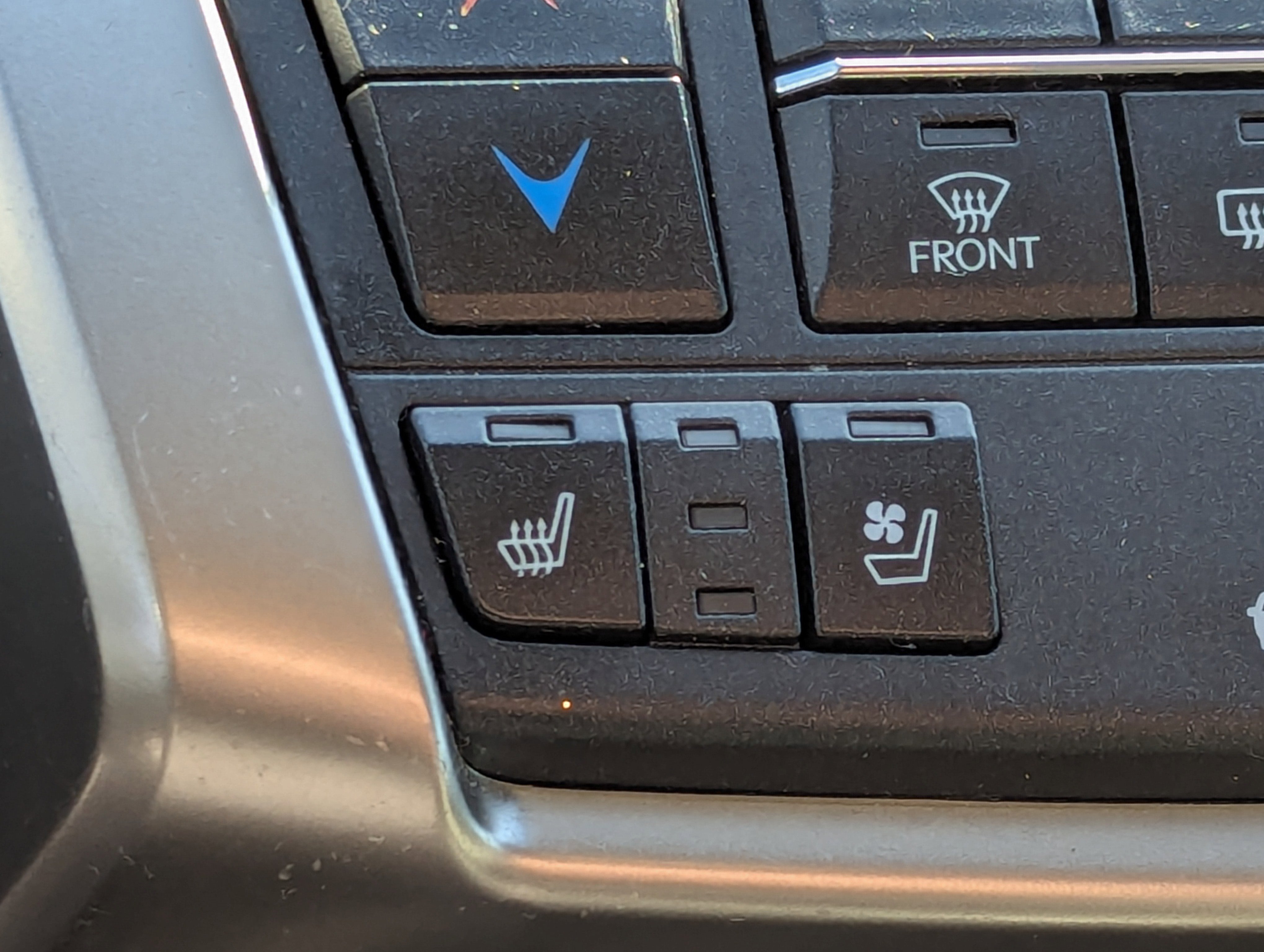 Used 2016 Lexus NX 300h AWD image 28