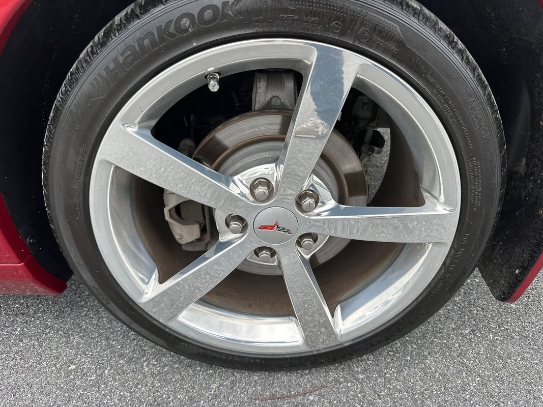 Used 2008 Chevrolet Corvette Coupe w/ Preferred Equipment Group RWD image 24