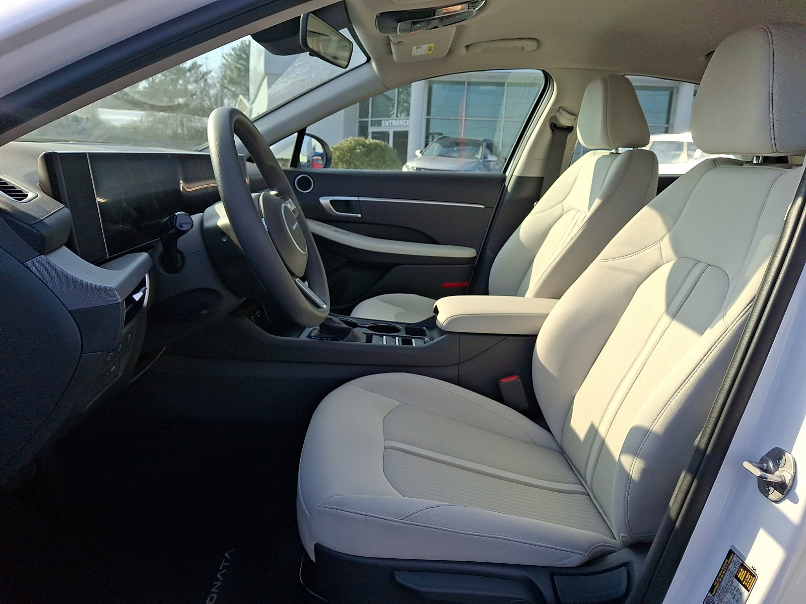 Certified 2025 Hyundai Sonata SE image 13