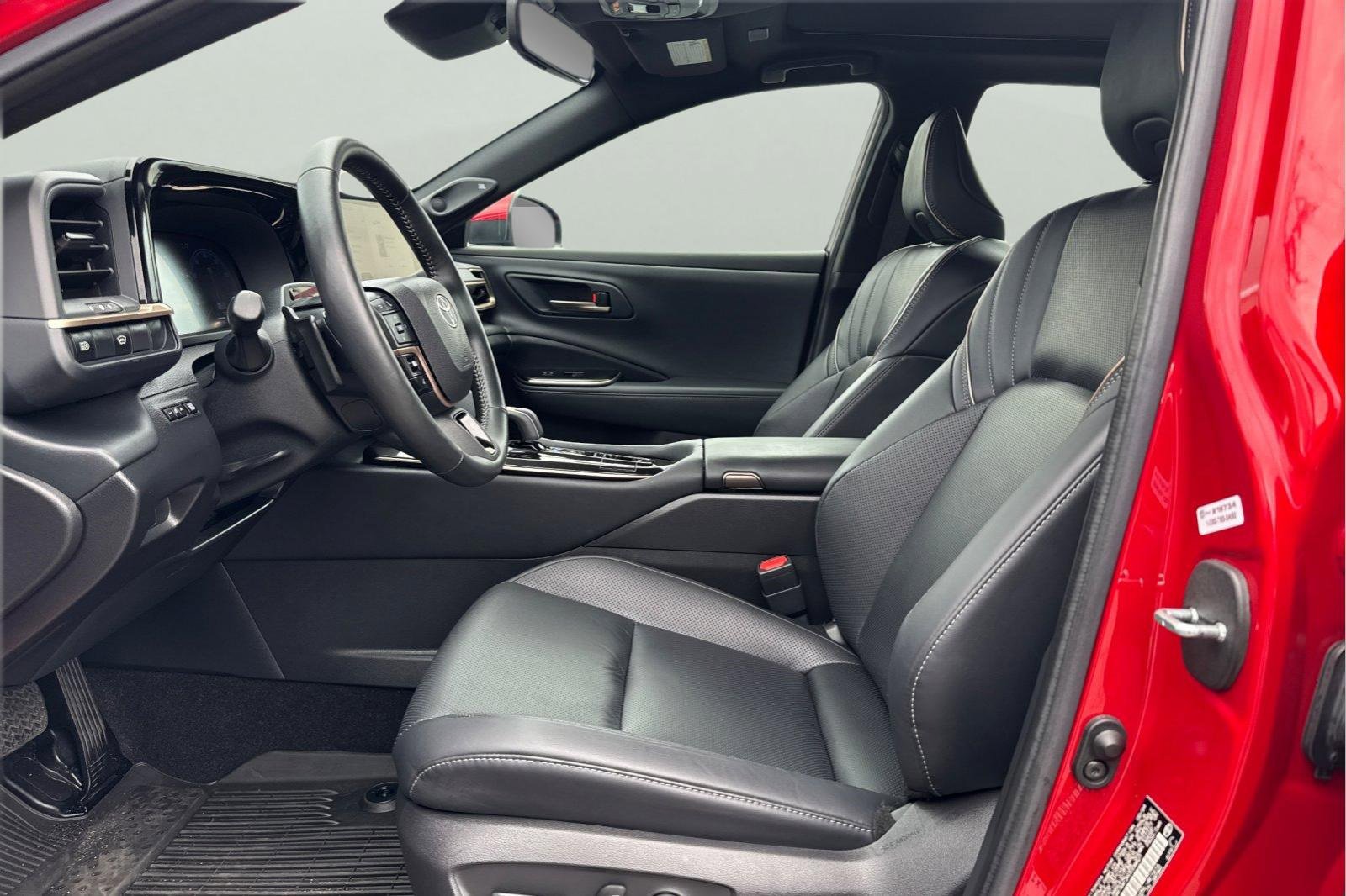 Used 2024 Toyota Crown Platinum image 14