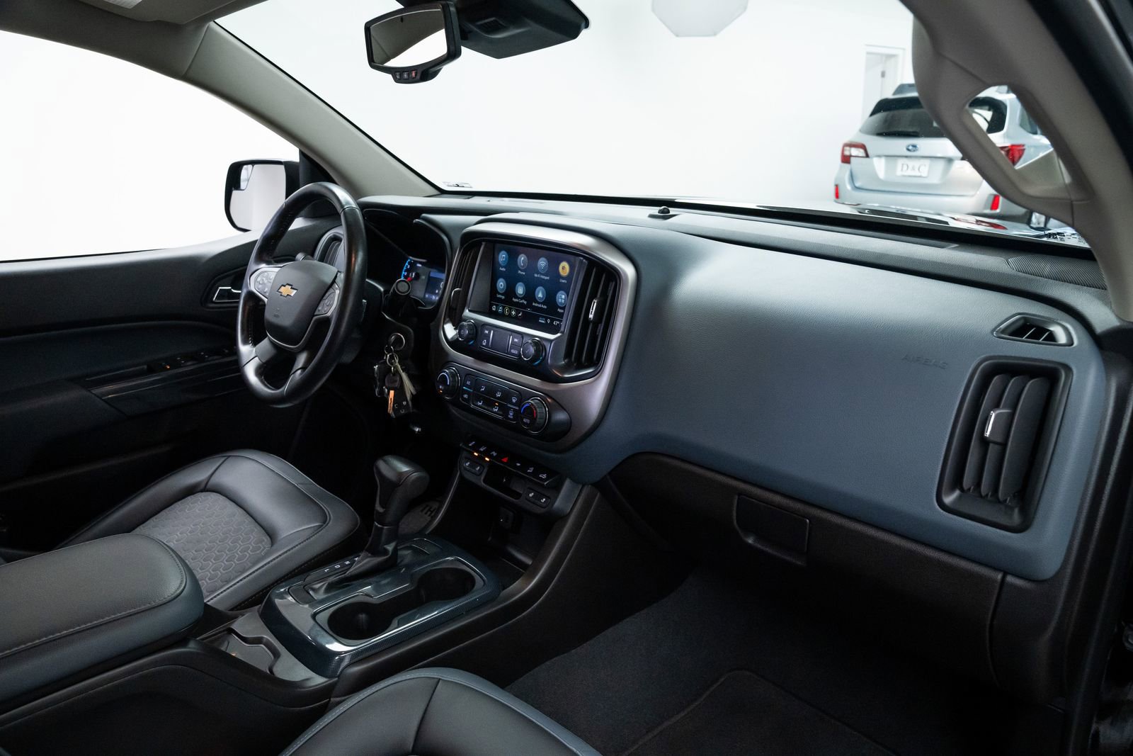 Used 2021 Chevrolet Colorado Z71 w/ Safety Package AWD/4WD image 23