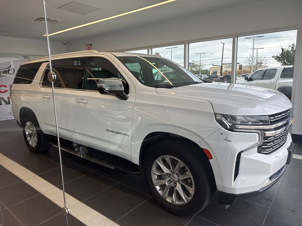 Used 2023 Chevrolet Suburban Premier AWD/4WD image 2