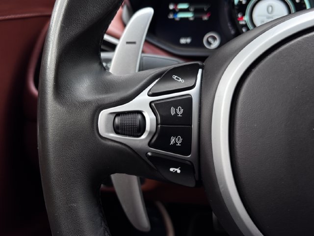 Used 2020 Aston Martin V8 Vantage Coupe RWD image 16