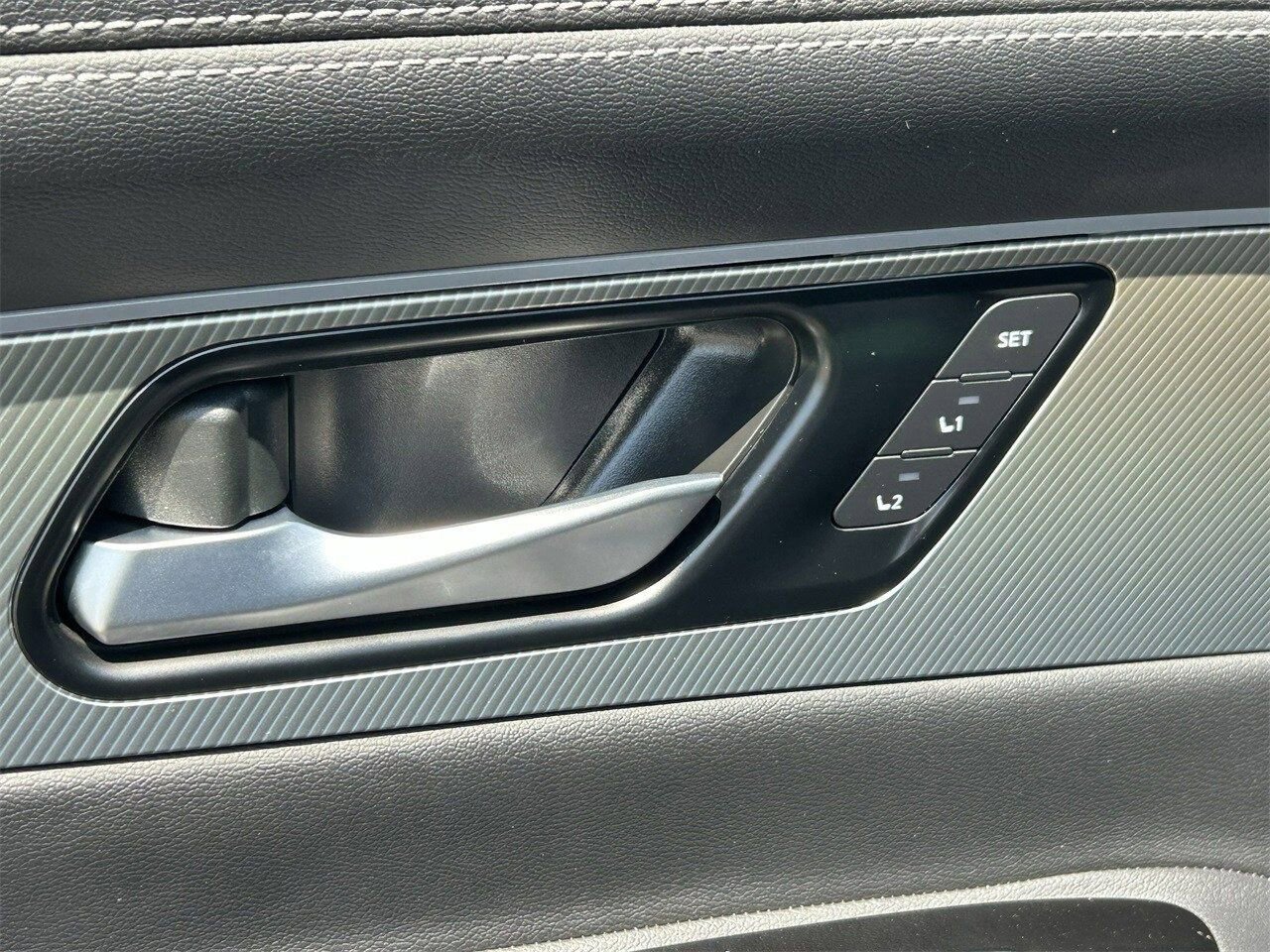 New 2025 Nissan Murano SL image 14