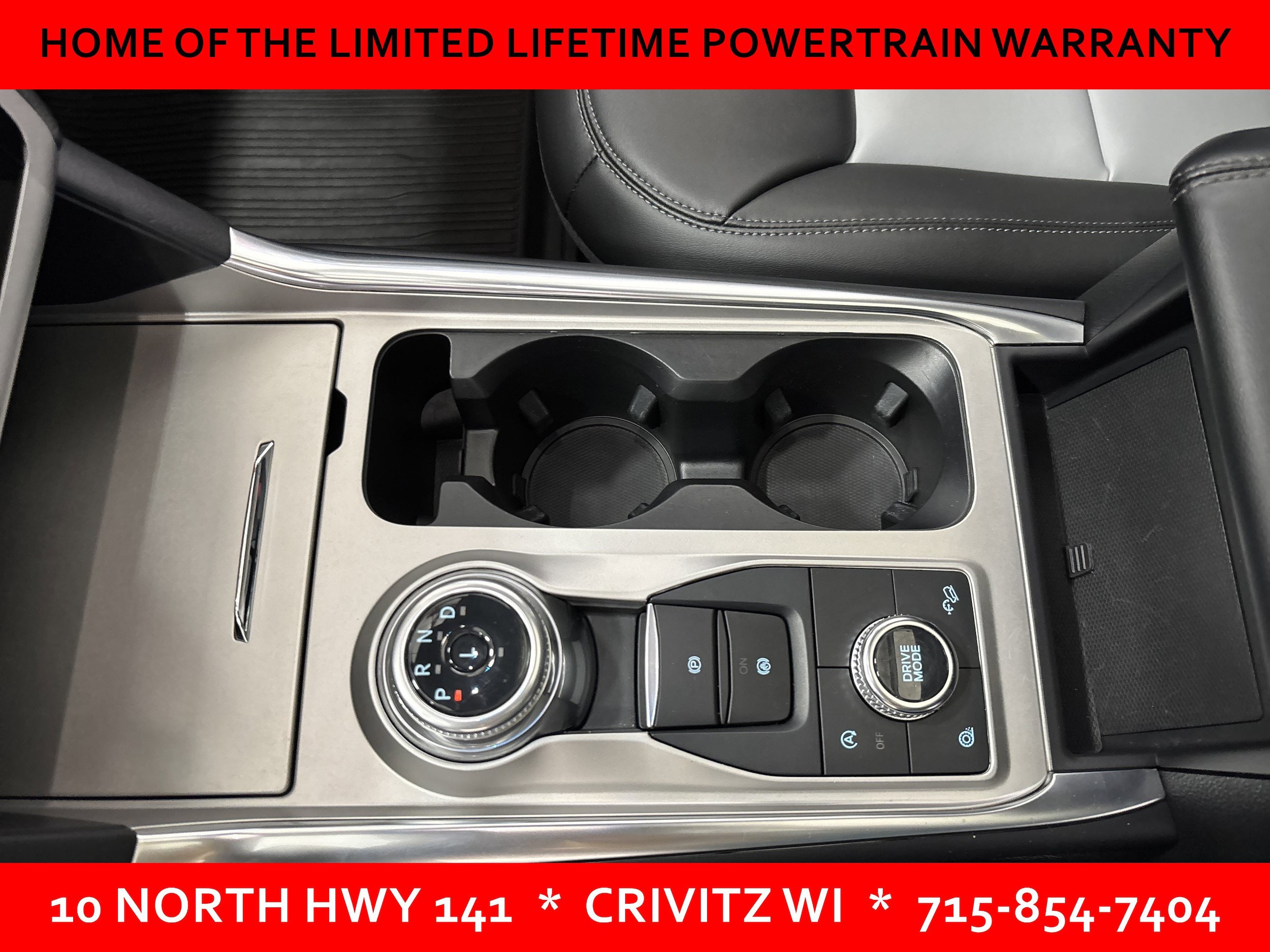 Used 2024 Ford Explorer XLT w/ Equipment Group 202A AWD/4WD image 14
