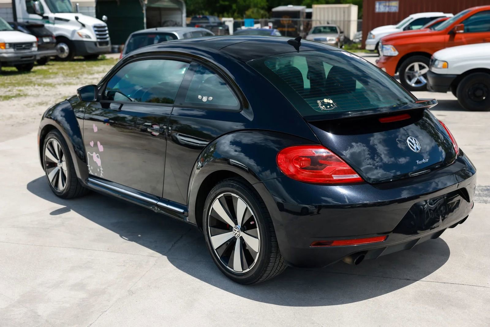 Used 2014 Volkswagen Beetle R-Line image 4