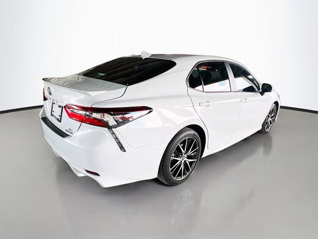 Used 2024 Toyota Camry SE FWD image 8