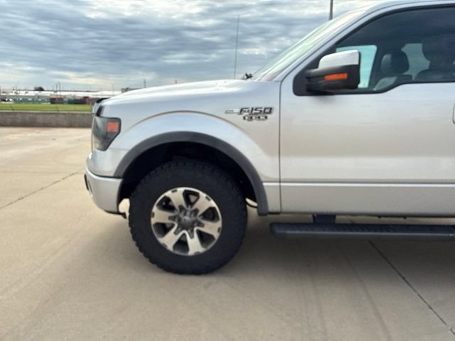 Used 2014 Ford F150 FX4 w/ Equipment Group 402A Luxury AWD/4WD image 9