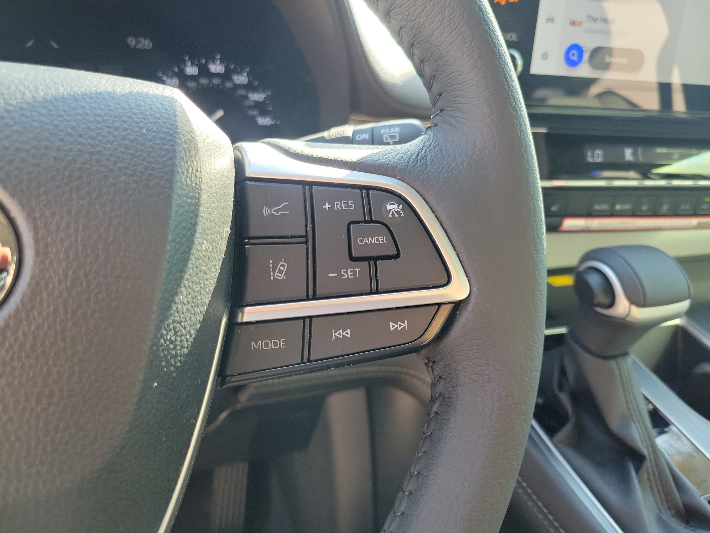 Certified 2026 Toyota Sienna XLE FWD image 20