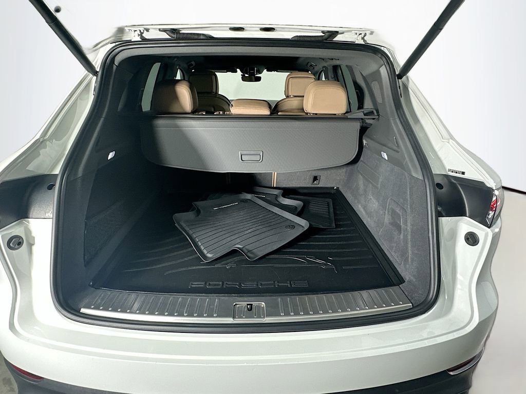 Certified 2019 Porsche Cayenne S image 28