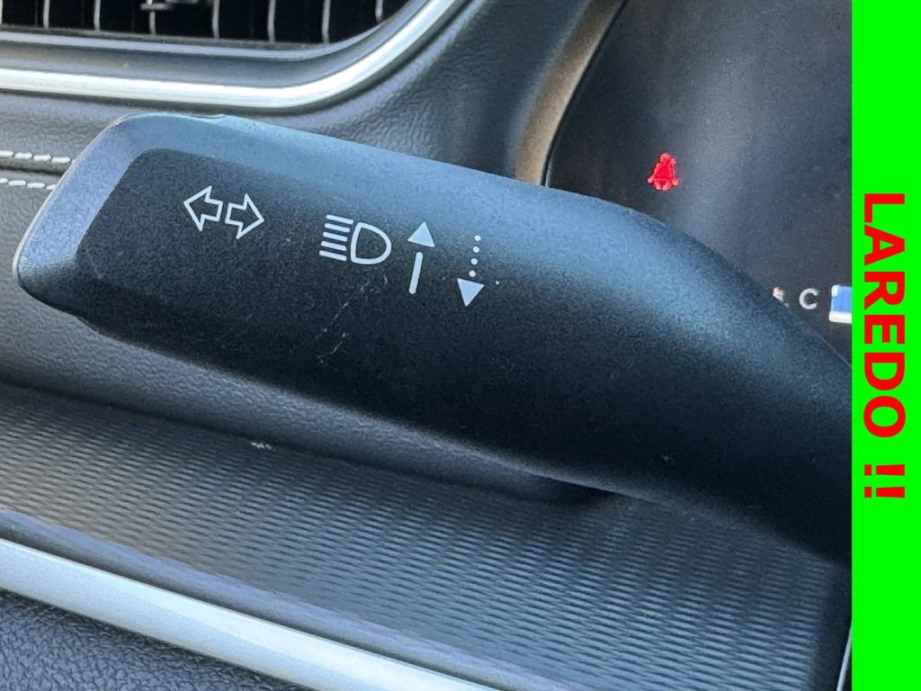 Used 2023 Jeep Grand Cherokee L Laredo image 22