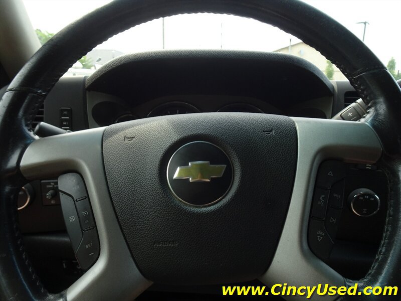 Used 2013 Chevrolet Silverado 2500 LT w/ Interior Plus Package AWD/4WD image 20
