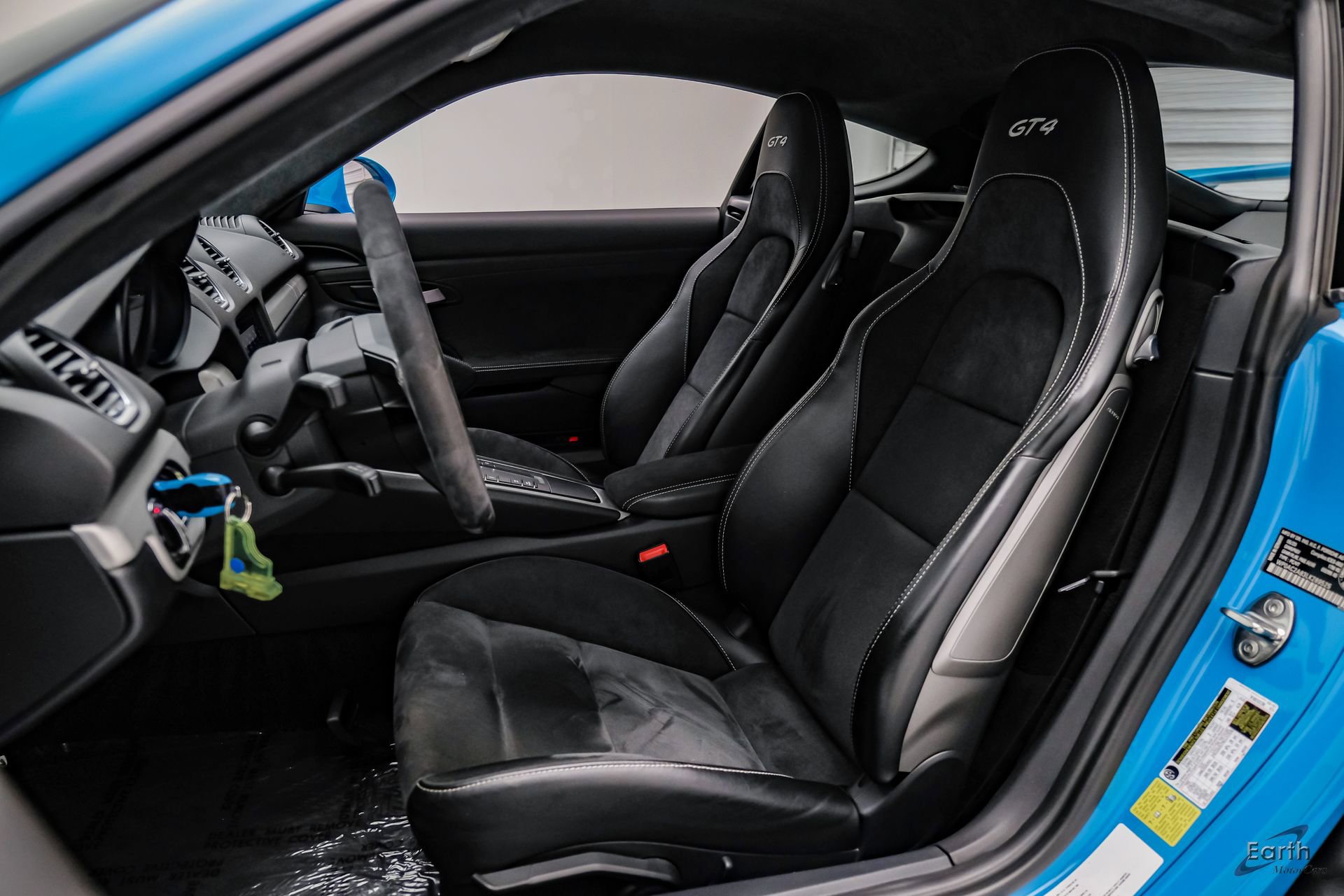 Used 2020 Porsche 718 Cayman GT4 image 41