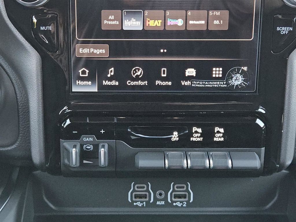 New 2026 RAM 1500 4x4 Crew Cab image 13